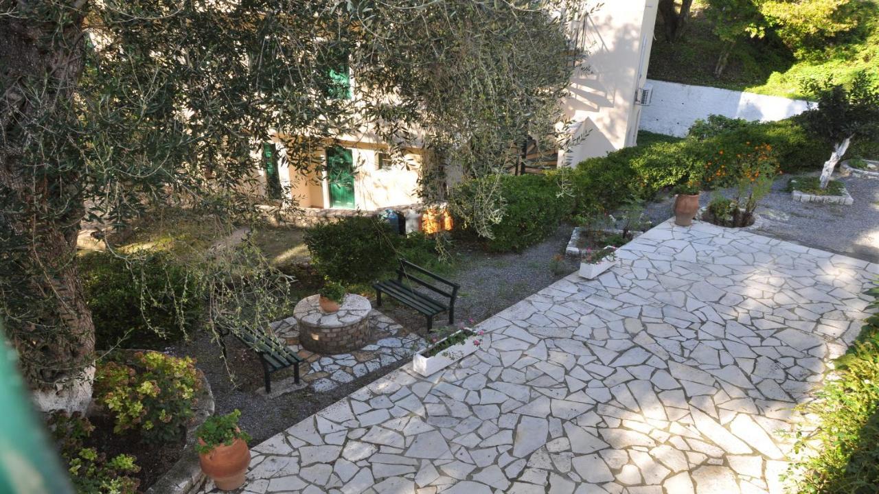 Villa Katerina Apartments Liapades Extérieur photo