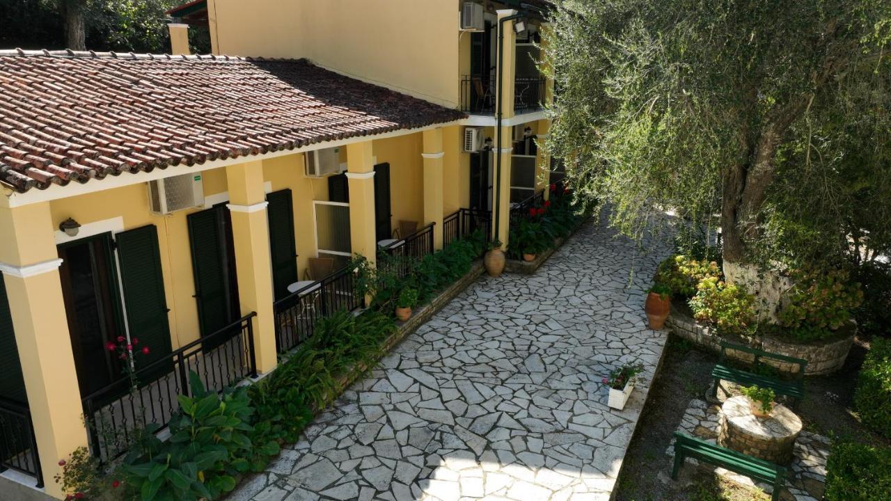Villa Katerina Apartments Liapades Extérieur photo