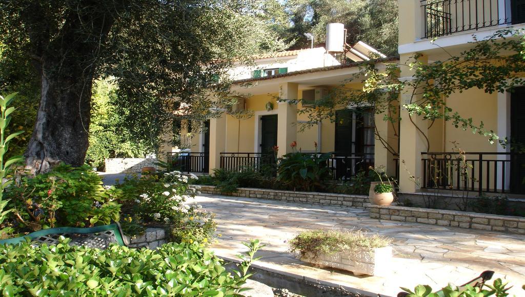 Villa Katerina Apartments Liapades Extérieur photo